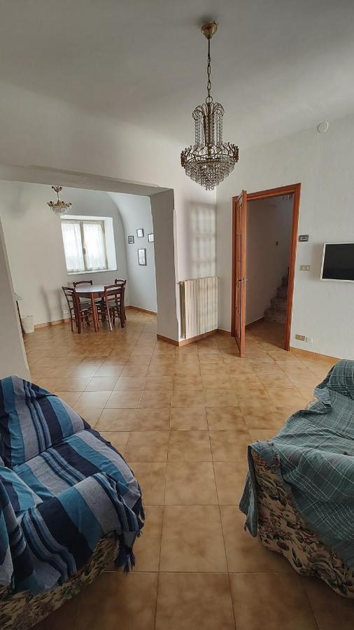 Countryhouse Traversa Du Furnu Imperia Buitenkant foto