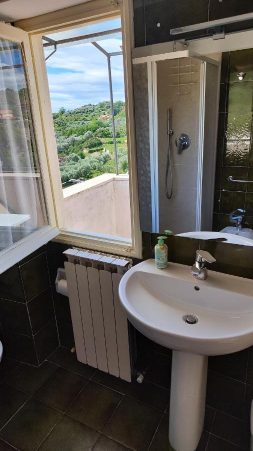 Countryhouse Traversa Du Furnu Imperia Buitenkant foto